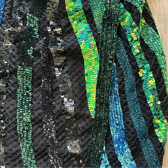 Asymmetrical Sequin Midi Skirt - Picture 4 of 5